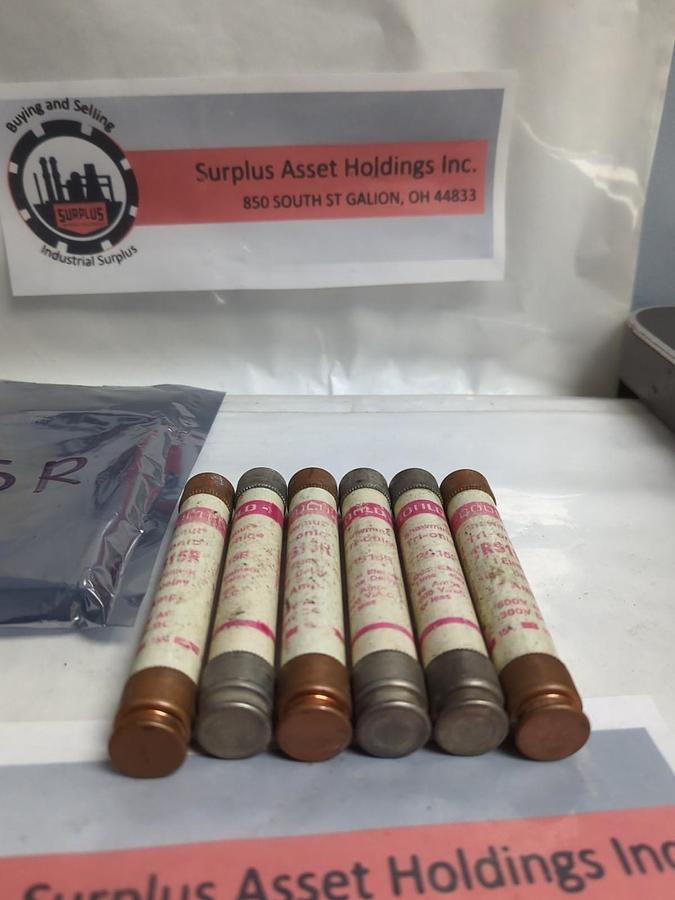 Used GOULD SHAWMUT,TRS15R,TRI-ONIC 15 AMP FUSE LOT OF 6 PRE-OWNED