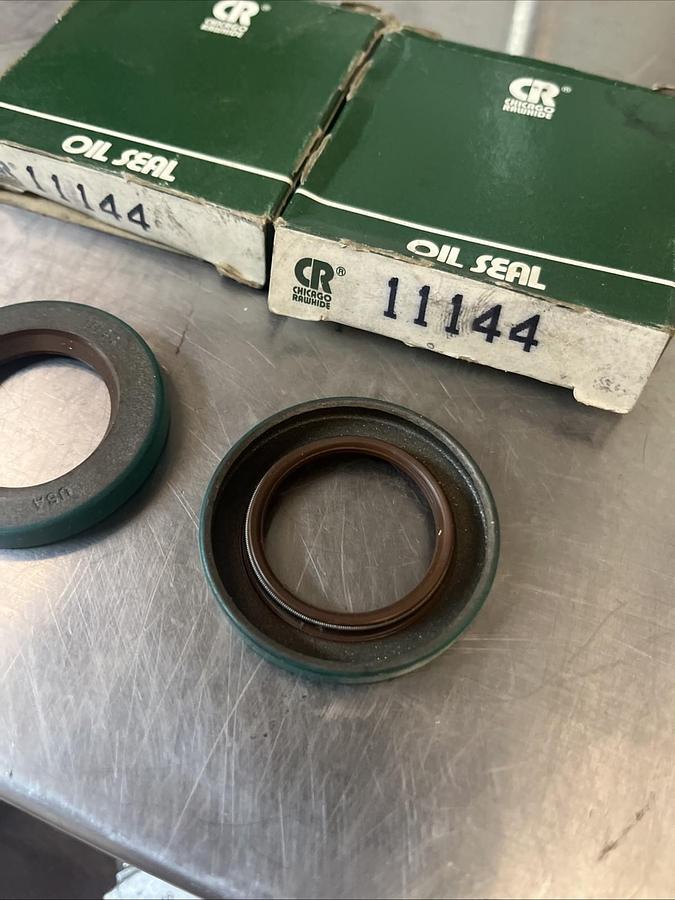 CR CHICAGO RAWHIDE,11144,OIL SEAL LOT OF 2