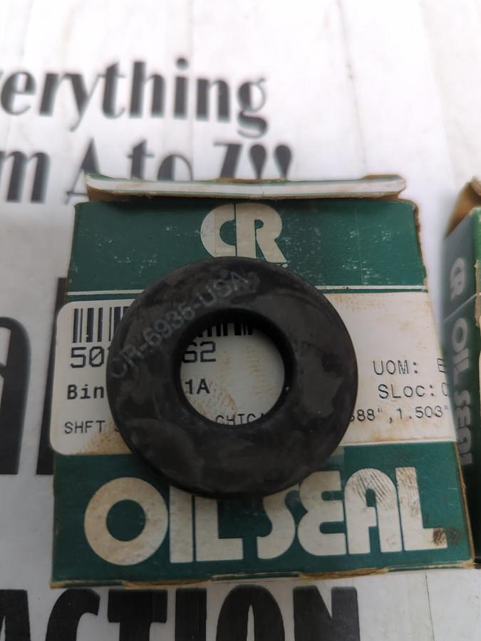 CHICAGO RAWHIDE,6935,OIL SEALS .688 IN X 1.503 IN LOT OF 2 NOS