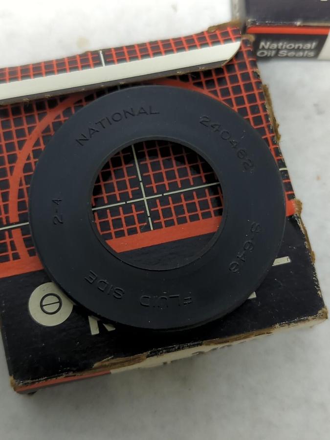 FEDERAL MOGUL,240462,OIL SEALS LOT OF 4 NOS