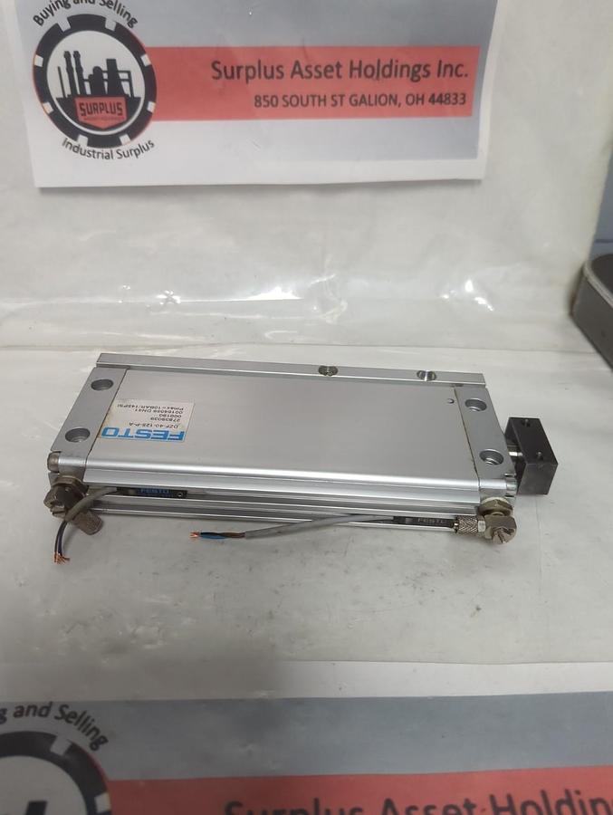 Used FESTO,DZF-40-125-P-A,FLAT PNEUMATIC CYLINDER PRE-OWNED