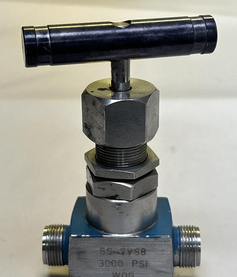 Used WHITEY,SS-7VS8,VALVE 1/2INCH 3000 PSI