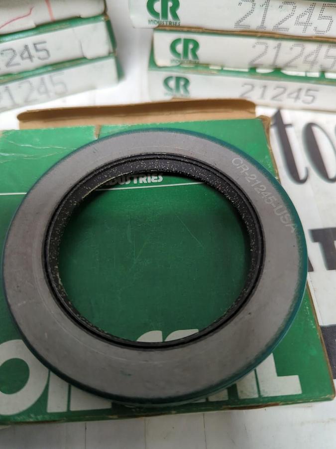 CHICAGO RAWHIDE,21245,OIL SEALS LOT OF 9 NOS