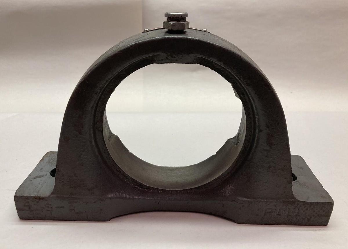 Used Sealmaster,NP-39,Pillow Block Bearing 2-7/16 Inch MISSING BEARING