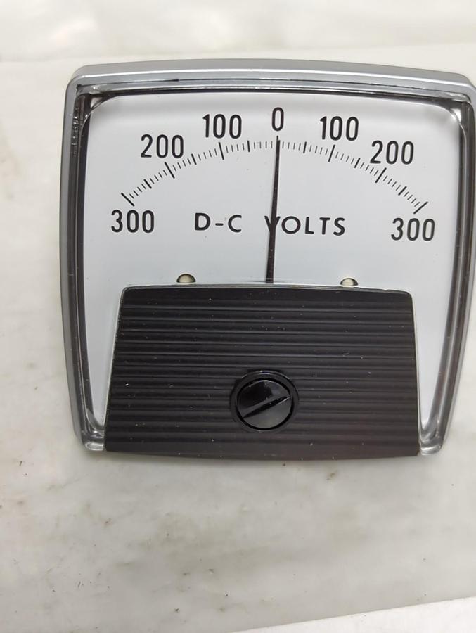 GE,250221RXRX,PANEL METER +/-300VDC NOS