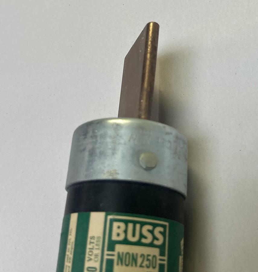 BUSSMANN,NON250,FUSE 250A 250V NOS