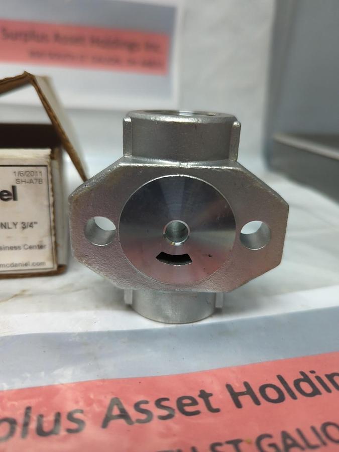 WATSON MCDANIEL,WU450-13,UNIVERSAL CONNECTOR ONLY 3/4 INCH NOS