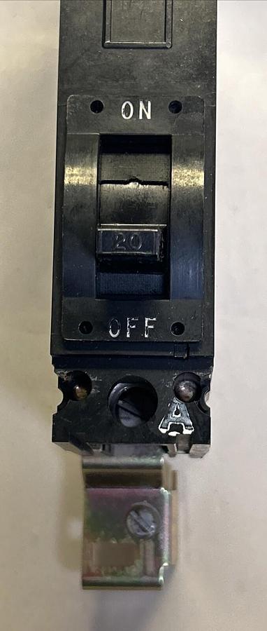 Used SQUARE D,FA16020A,I-LINE CIRCUIT BREAKER 20A 277V 1P
