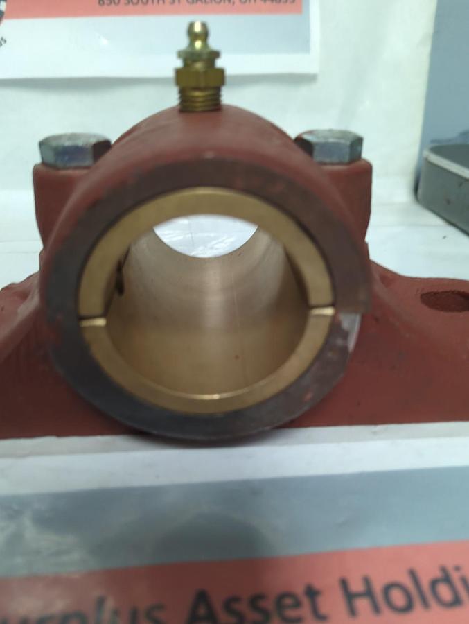 UNBRANDED,115HD,SLEEVE BEARING 2-BOLT BASE 2 INCH BORE NOS