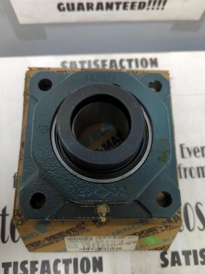 DODGE,131121 F4B-SXR-111,FLANGE BEARING 4-BOLT BASE 1-11/16 INCH BORE NOS