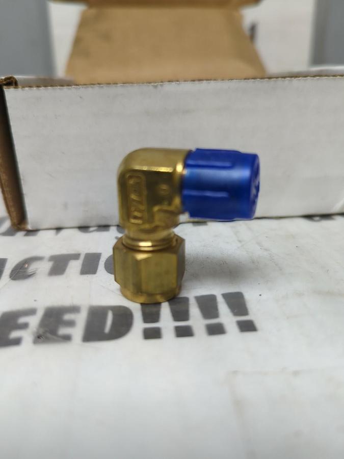 TYLOC,B-6-DME-4,3/8 IN X1/4 IN BRASS ELBOW CONNECTORS LOT OF 13 NOS