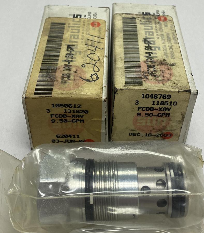 SUN HYDRAULICS,FCDBXAV 9.50-GPM,Flow Control Claridge Lot Of 2 NOS