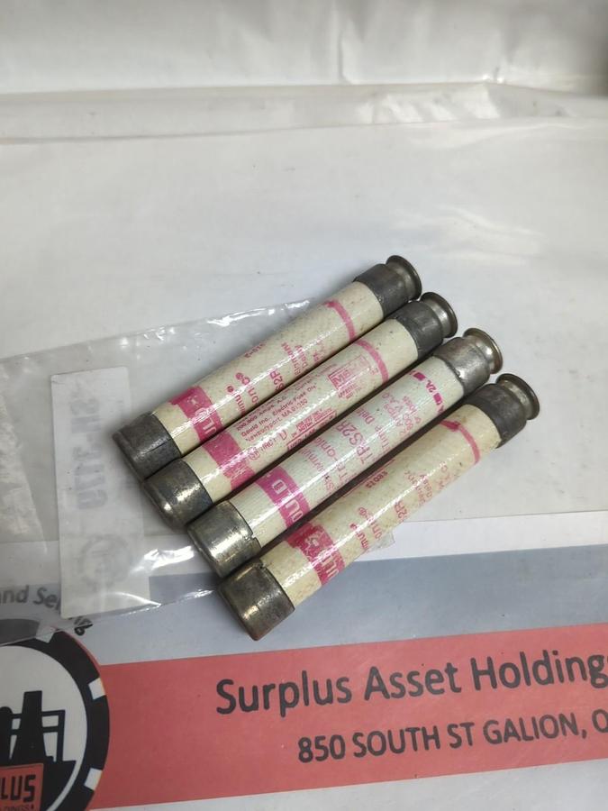 Used GOULD SHAWMUT,TRS-2R,TRI-ONIC 2 AMP FUSE LOT OF 4 PRE-OWNED