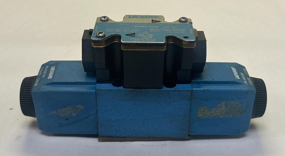 Used VICKERS,DG4V-3-6C-M-FW-B6-60,DIRECTIONAL CONTROL VALVE