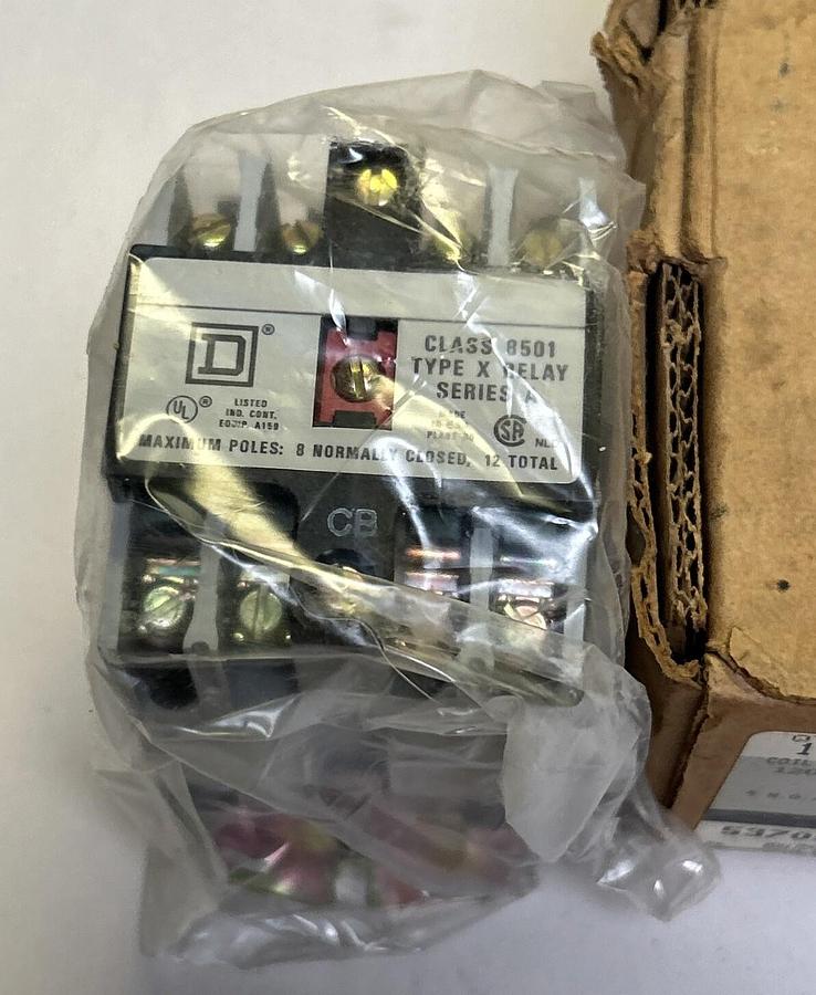 Used SQUARE D,8501X040V02,CONTROL RELAY NEW
