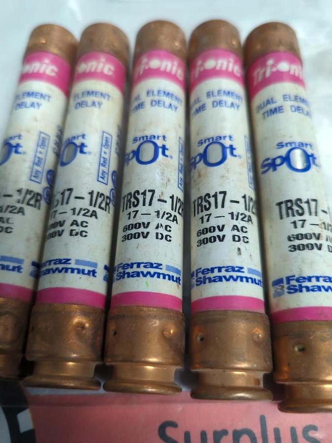 Used FERRAZ SHAWMUT,TRS17-1/2R,SMART-SPOT 17-1/2 AMP FUSE LOT OF 5 PRE-OWNED