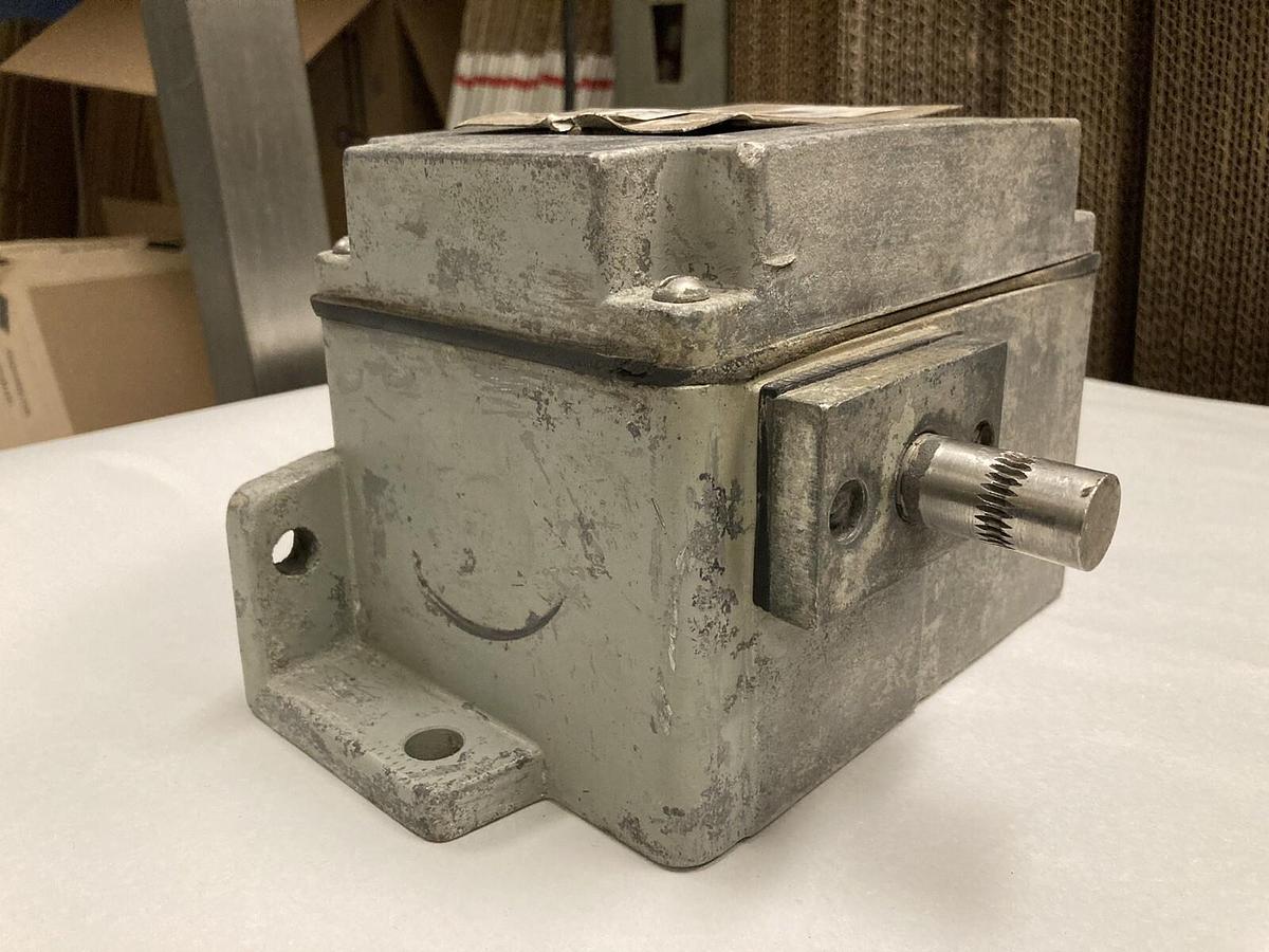 Used General Electric,GE109445-82008,Limit Switch Control