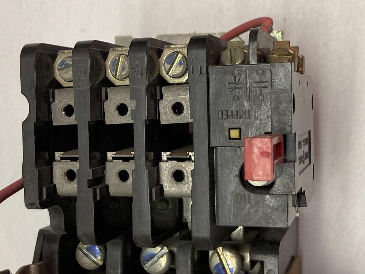 Used General Electric,CR306D0-LVHPAK,Size 2 Magnetic Contactor 600Vac 45A