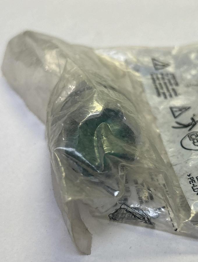 Used ALLEN BRADLEY,800FM-LG3,GREEN PUSH BUTTON NOS