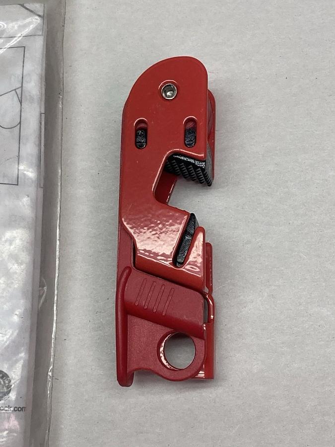 Master Lock,1TDB2,Circuit Breaker Toggle Lockout
