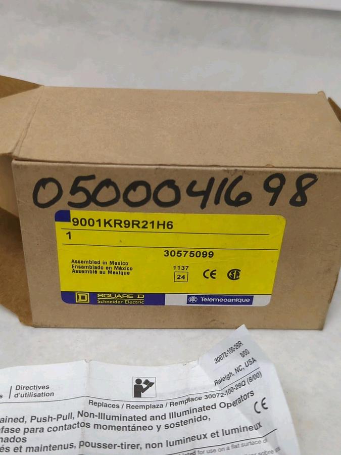 SQUARE D,9001KR9R21H6,ILLUMINATED PUSH/PULL RED BUTTON OPERATOR NOS