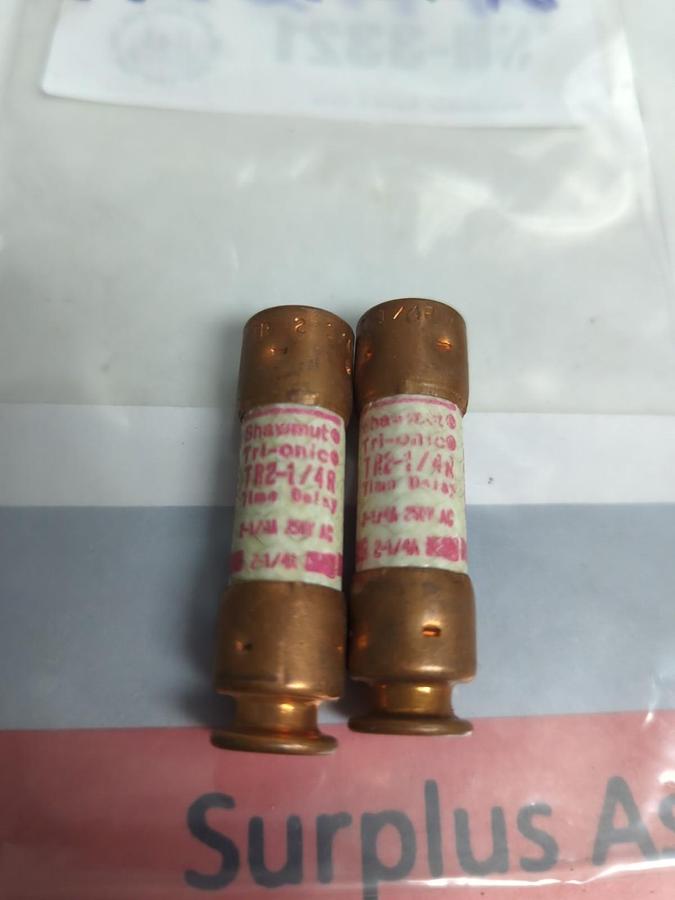 Used GOULD SHAWMUT,TR-2-1/4R,TRI-ONIC 2-1/4 AMP FUSE LOT OF 2 PRE-OWNED