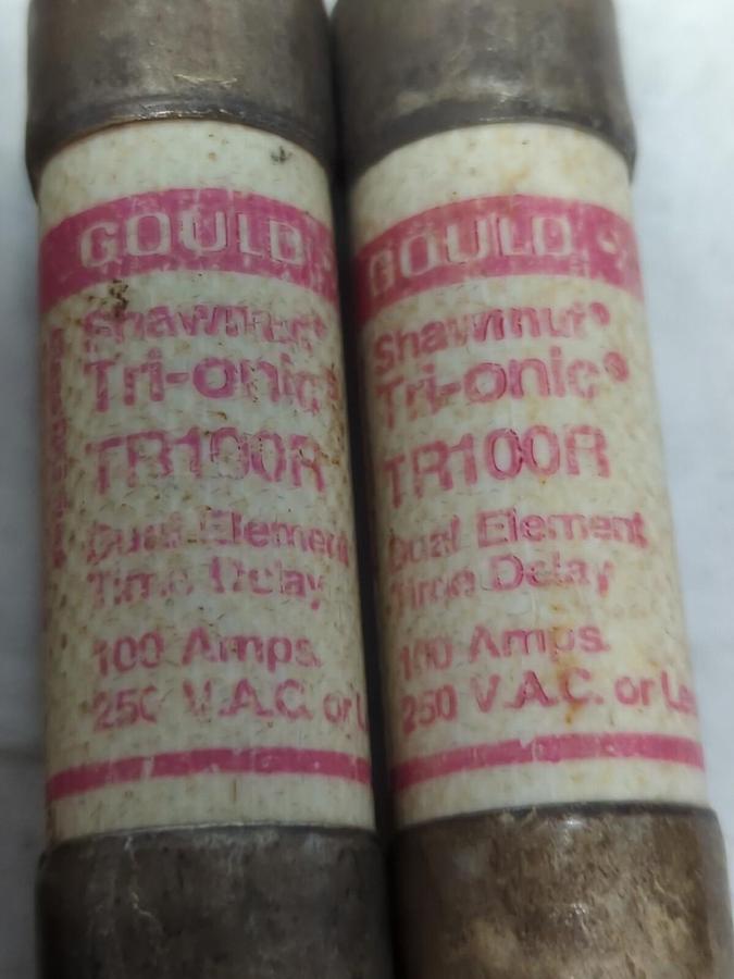 Used GOULD SHAWMUT,TR100R,DUAL ELEMENT 100 AMP FUSE LOT OF 3 PRE-OWNED