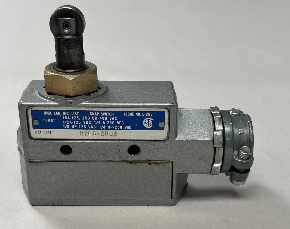 Used HONEYWELL MICRO SWITCH,BZE6-2R08,LIMIT SWITCH
