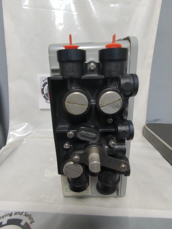 Used BAILEY,AP931000,I/P POSITIONER 150 PSI 42 VDC 4-20mA PRE-OWNED