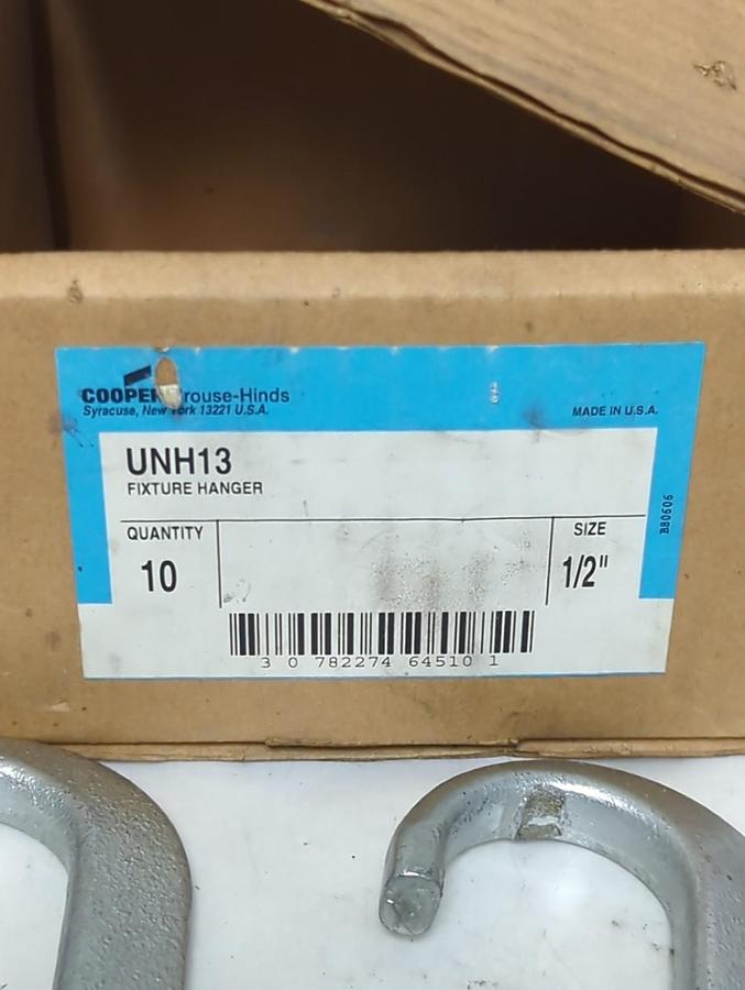 COOPER CROUSE-HINDS,UNH13,PENDANT MOUNT FIXTURE HANGER HOOK 1/2 INCH LOT OF 10