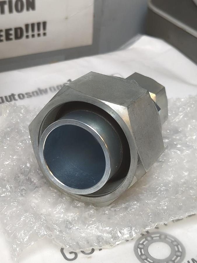 SWAGELOK,S-2000-R-32,REDUCER 1-1/4 IN TUBE X 2 IN TUBE NEW