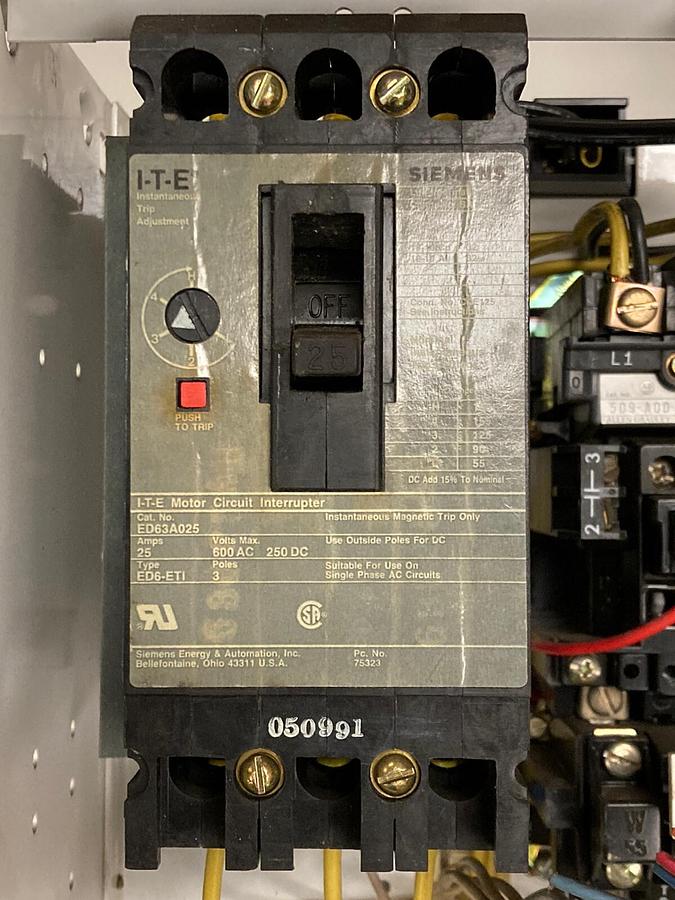 Used ITE Siemens,Model 95 36-89033 25,Amps Size 0 MCC Starter Bucket