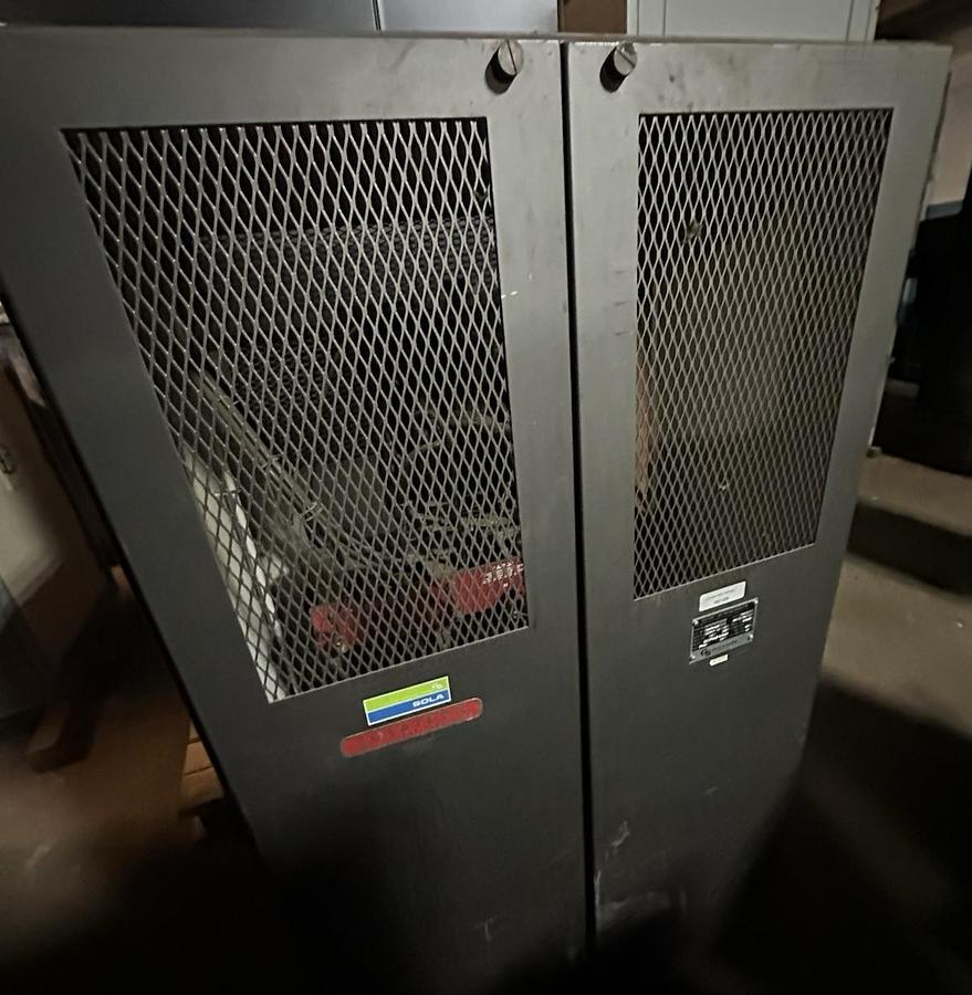 Used Sola,39-59-325,25 KVA Line Voltage Regulator 208/230V +/-10%