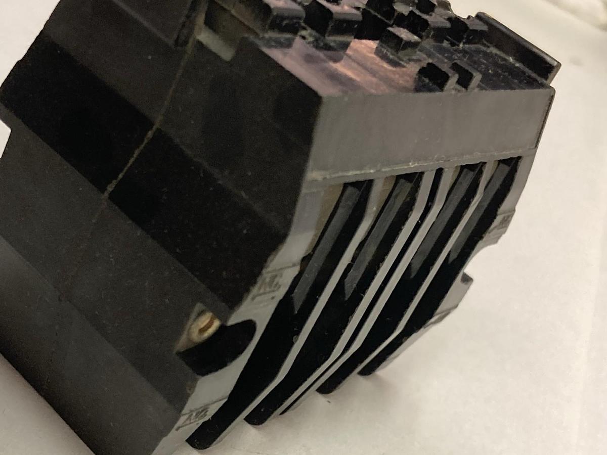 Used Square D,Class 8501 Type GU44,Universal 4-Pole Attachment Ser A