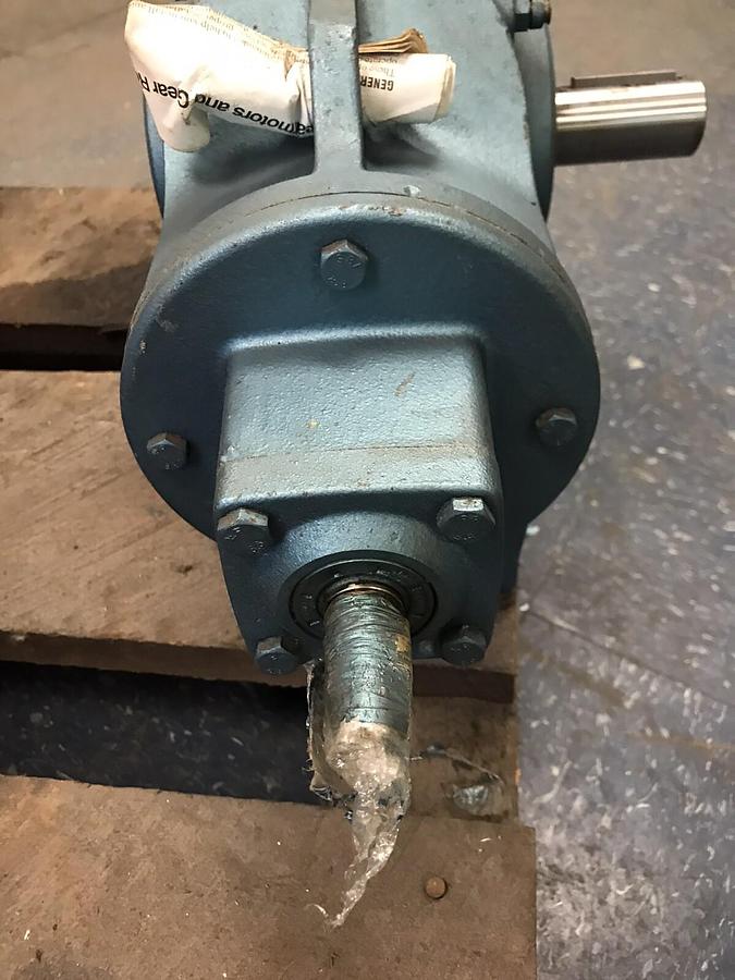 SEW Eurodrive,K67AD2,Gear Drive Ratio 24.00