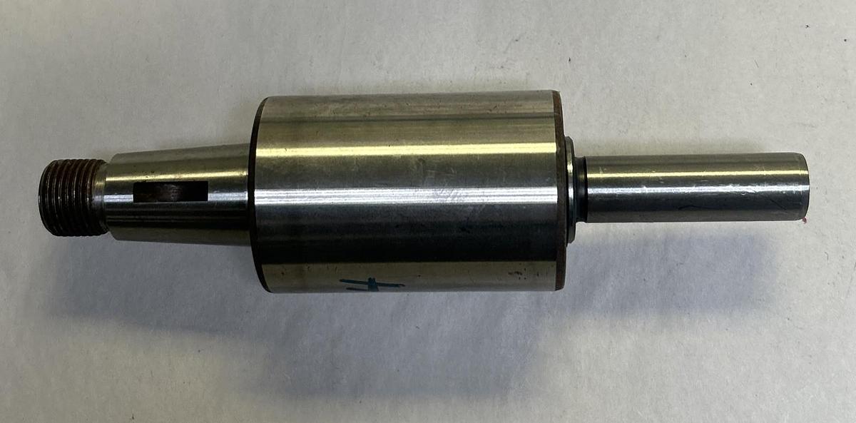 Used UNBRANDED,88P900 LR1EL,PUMP SHAFT