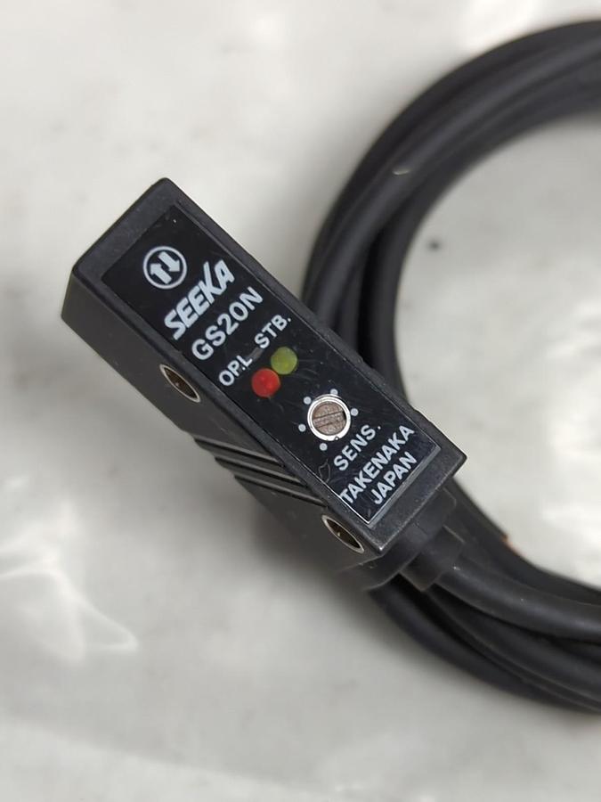Used SEEKA,GS20N,PHOTOELECTRIC SENSOR PRE-OWNED