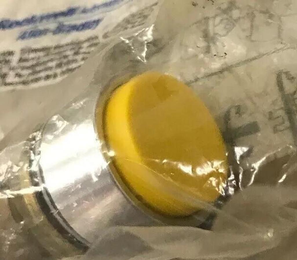 Used Allen Bradley,800EM-E5,Push Button Yellow LOT OF 2