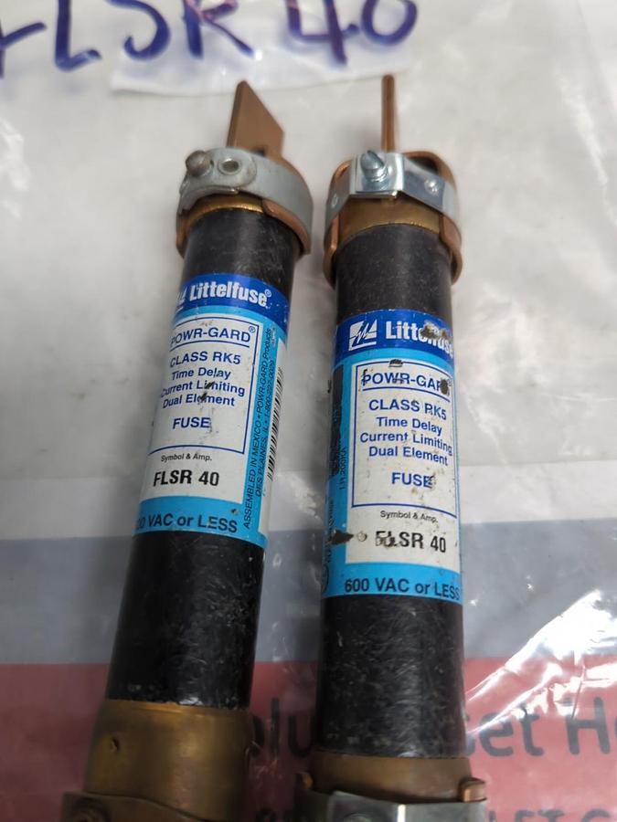Used LITTELFUSE,FLSR40,POWR-GARD 40 AMP FUSE LOT OF 2 WITH REDUCERS PRE-OWNED