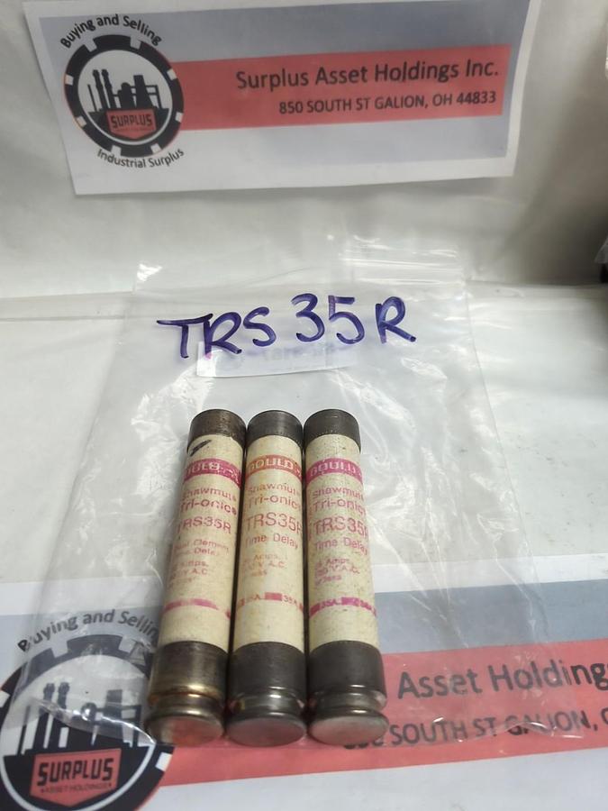 Used GOULD SHAWMUT,TRS35R,TRI-ONIC 35 AMP FUSE LOT OF 3 PRE-OWNED