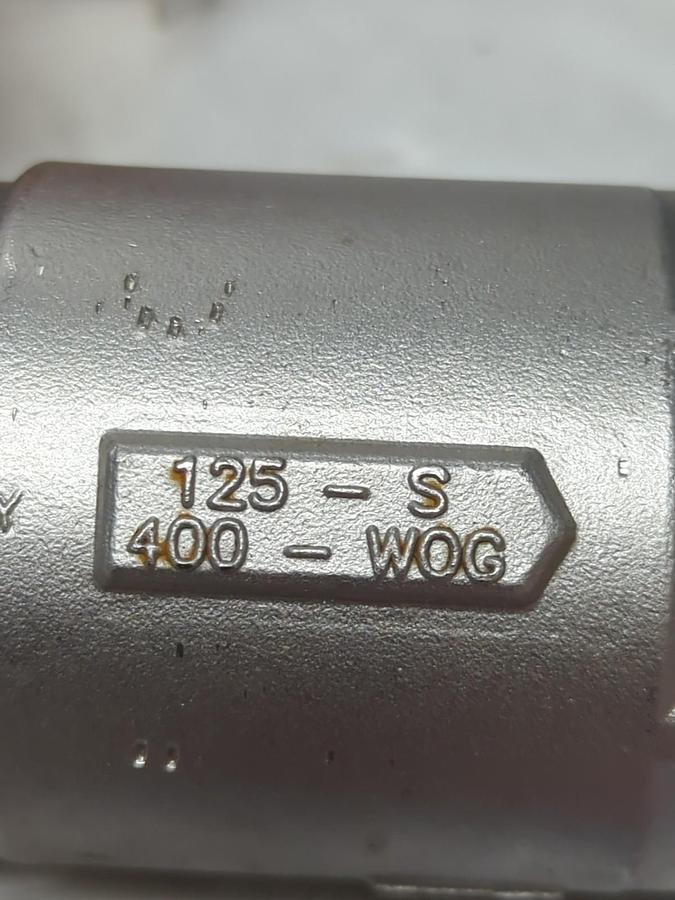 APOLLO,62-106-01,SS BALL CHECK VALVE 1-1/4 INCH F X 1-1/4 INCH F NOS