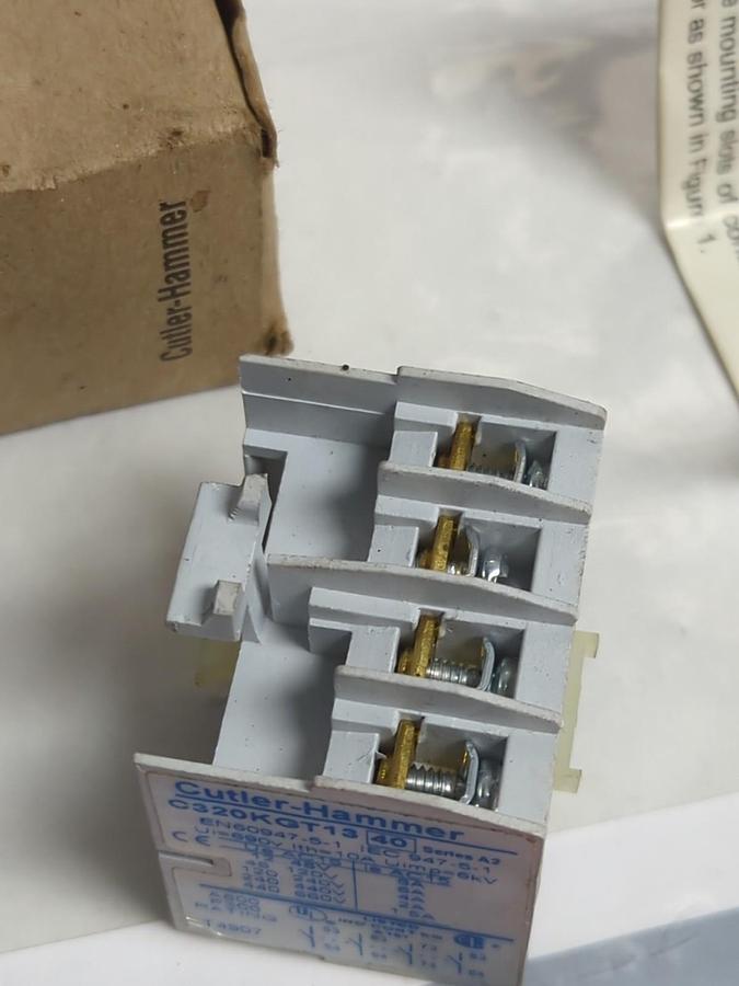 EATON,C320KGT13,SERIES A2 FREEDOM SERIES TOP MTD.AUX NOS