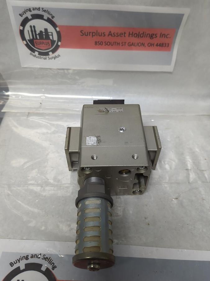 Used SMC,NAV5000-N06-5DZ,PNEUMATIC VALVE WITH SILENCER PRE-OWNED