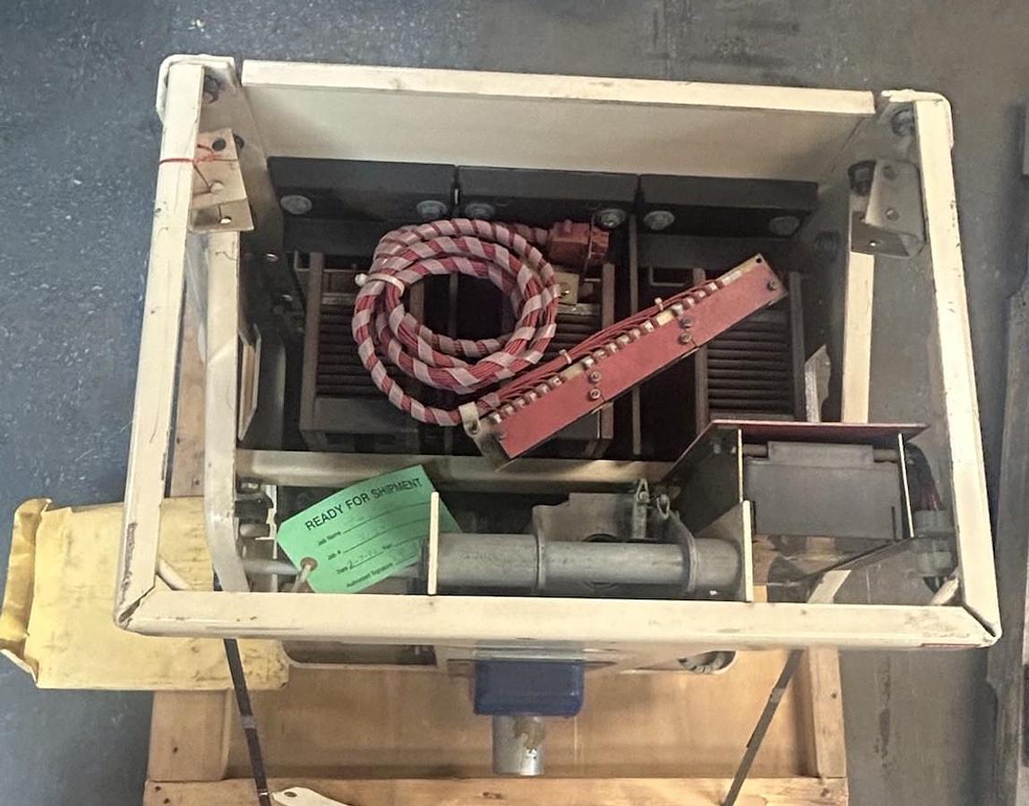 Used GE GENERAL ELECTRIC,AK-2A-50-2,LOW VOLTAGE POWER CIRCUIT BREAKER 1600AMP 600VAC