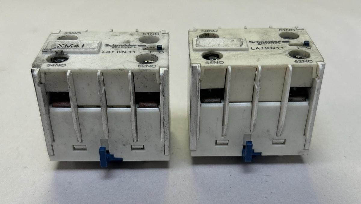 Used SCHNEIDER ELECTRIC,LA1KN11,AUXILIARY CONTACT LOT OF 2
