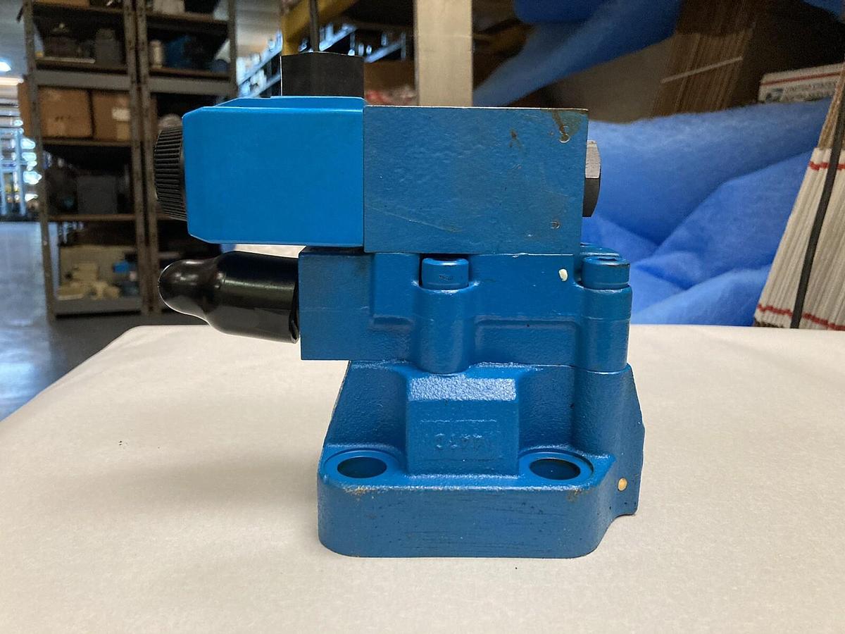 Used Eaton Vickers,DG4V-3-0B-VM-U-H7-60,Directional Valve