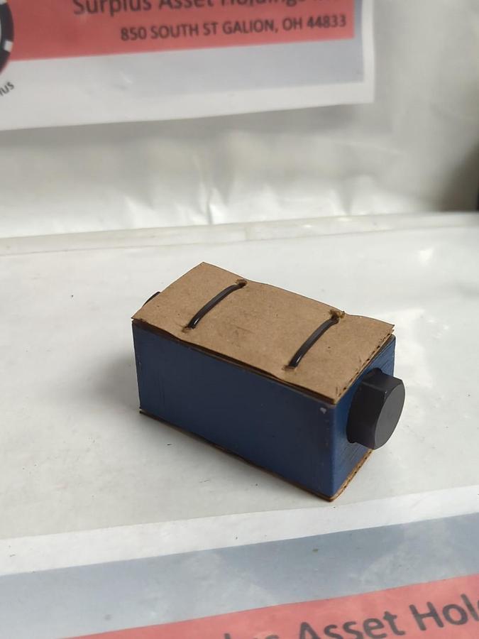 REXROTH,R900347495,STACK CHECK VALVE Z2S 6-1-64/ NOS