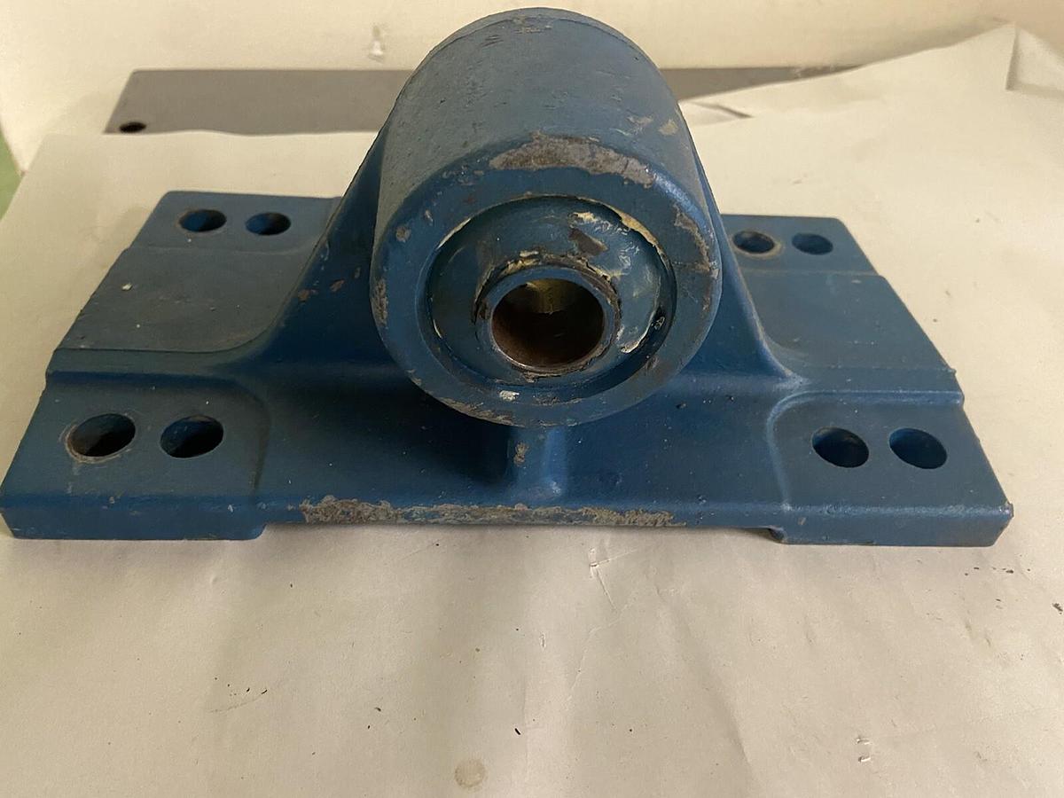 Used SEW Eurodrive,0643437,Hollow Shaft Mounting Bracket