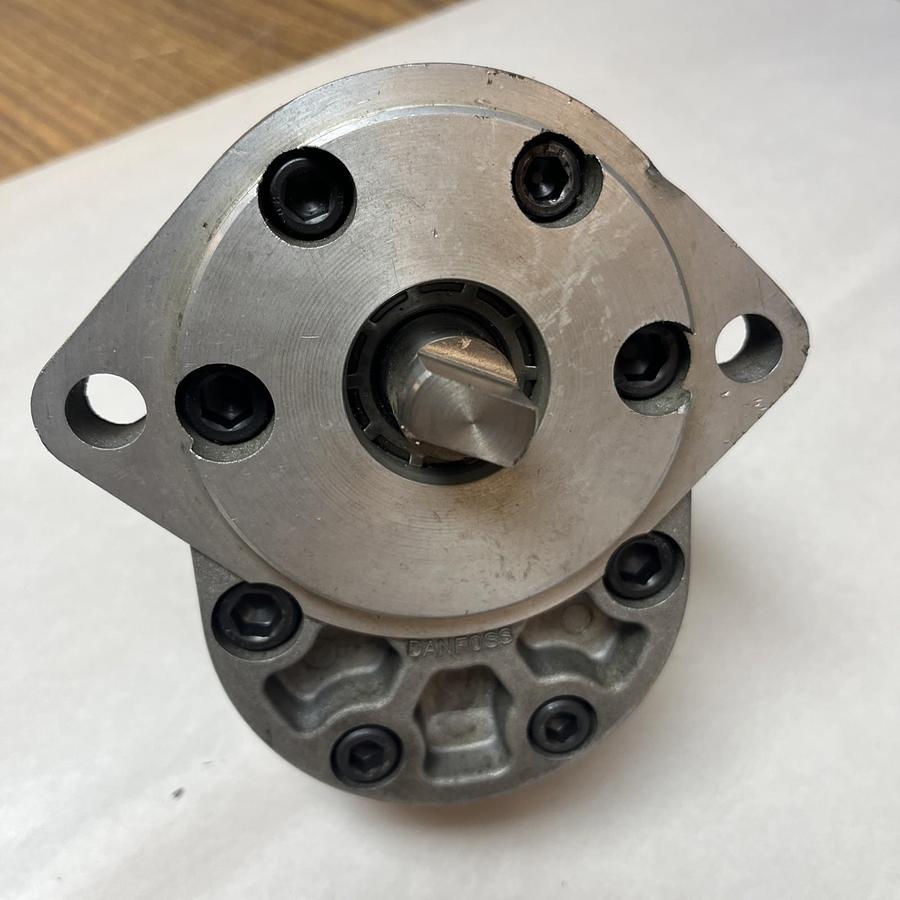 DANFOSS,40137-49664,HYDRAULIC GEAR PUMP
