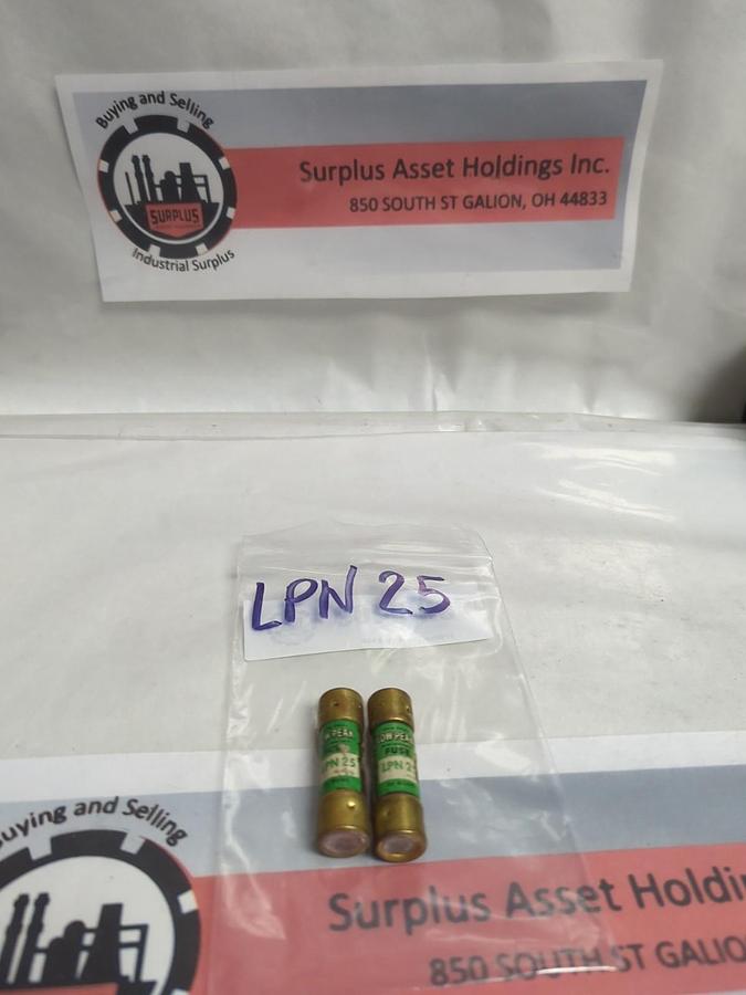 Used COOPER BUSSMANN,LPN-25,LOW-PEAK 25 AMP FUSE LOT OF 2 PRE-OWNED